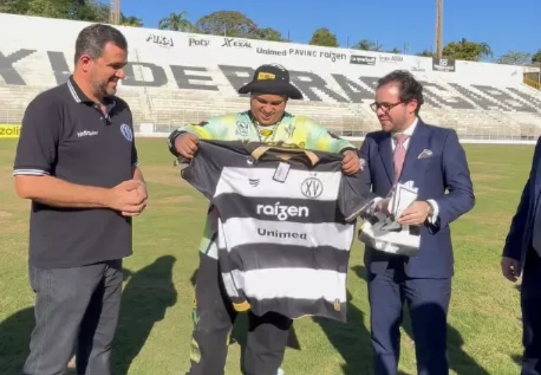 MC Ryan pede desculpas ao XV de Piracicaba por danos ao gramado