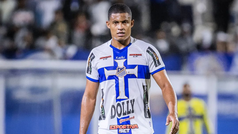 Joílson volta aos treinos após quatro meses fora e reforça o Água Santa na Série D