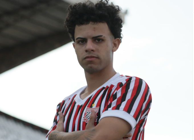 Ex-Corinthians é apresentado como novo reforço do Paulista de Jundiaí