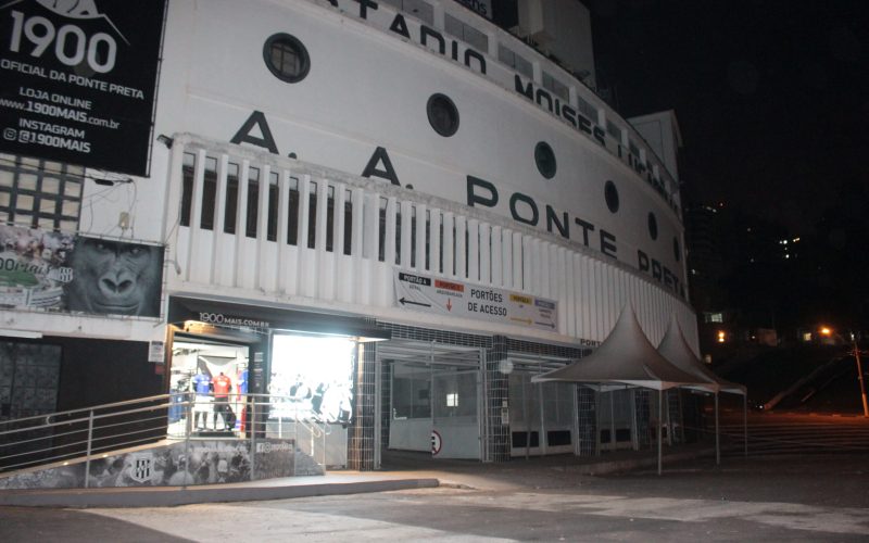 Ponte Preta é punida com 40 mil, mais dois mandos de campo após confusão no dérbi