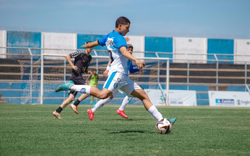 Henrique Bueno se destaca no Candangão Sub-17 e chama atenção pela artilharia