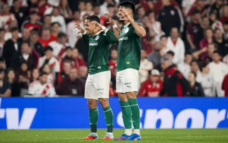 Palmeiras larga na frente e volta da Argentina com vantagem sobre o River Plate