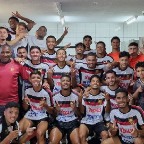 Treinador do Flamengo de Guarulhos valoriza primeira vitória do time no Paulista sub-20. Foto: Reprodução/AAF 