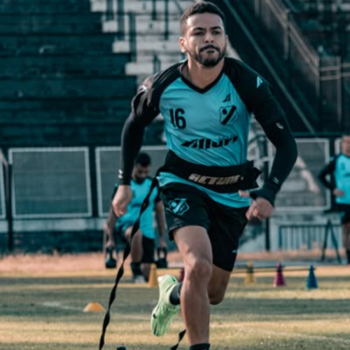 Internacional intensifica preparação para duelo contra o Itabirito no Limeirão