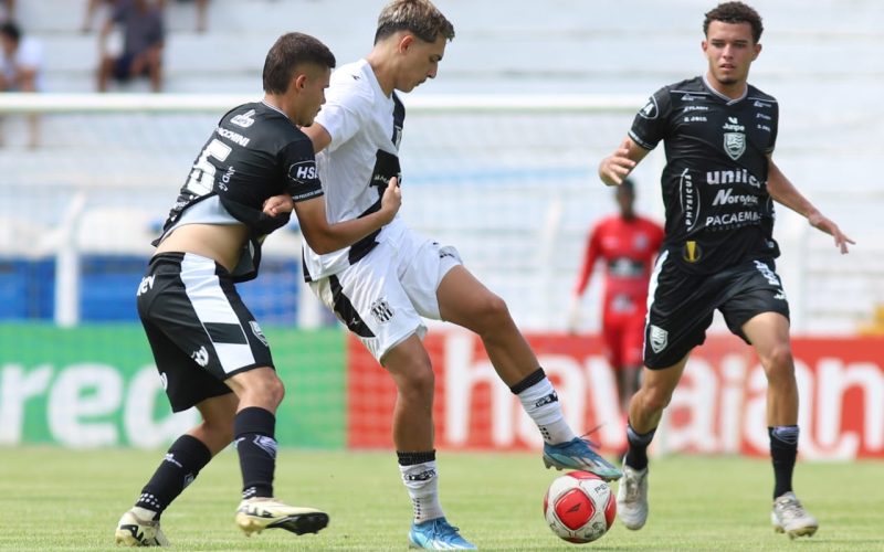 Ponte Preta vence e avança na Copinha