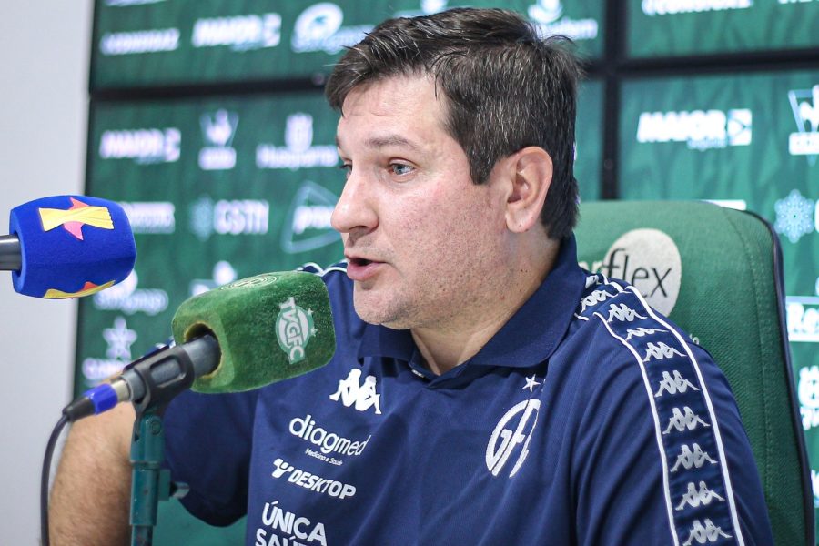 Técnico do Guarani alcança marca histórica no clube após seis anos