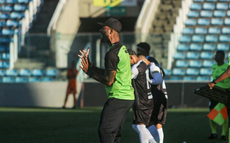 Ferreira comanda o FC Acopiara em playoff decisivo por acesso no Cearense Série C