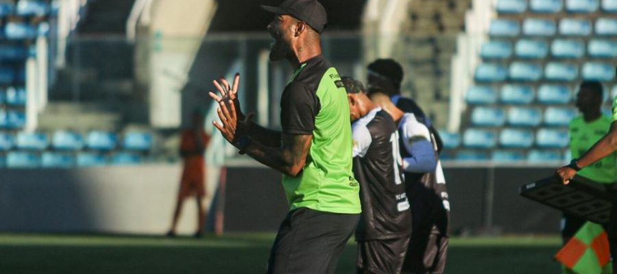 Ferreira comanda o FC Acopiara em playoff decisivo por acesso no Cearense Série C