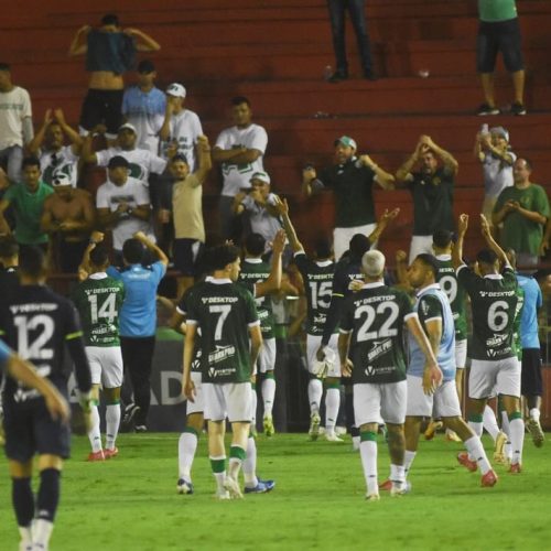 Guarani surpreende o Náutico e quebra tabu de 36 anos em Recife