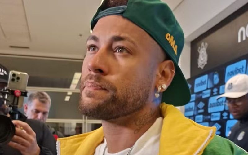 Neymar aguarda convocação de Ancelotti após sequência de jogos pelo Santos