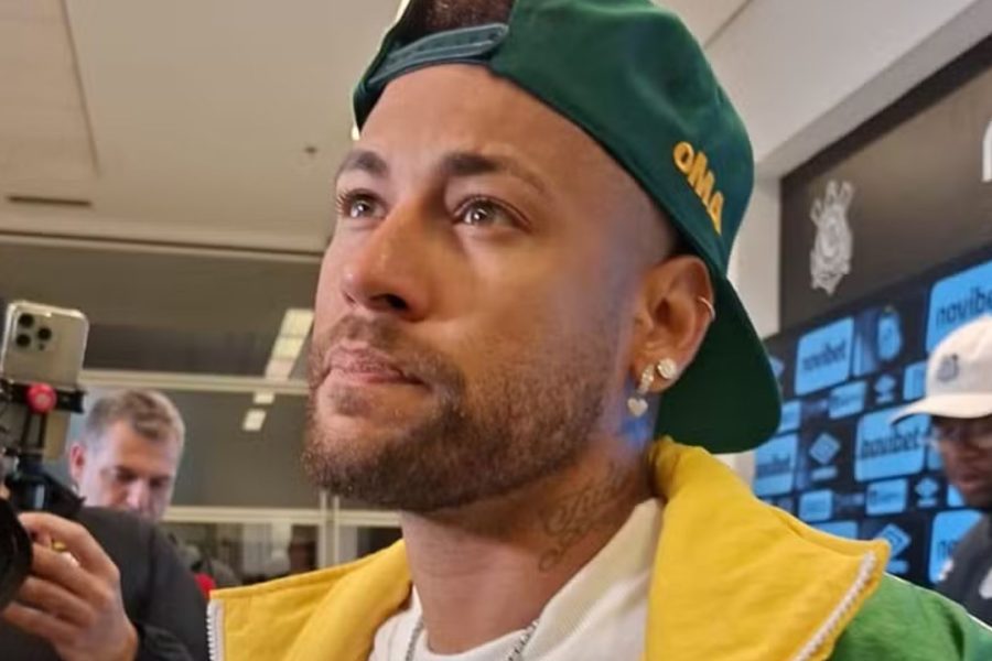 Neymar aguarda convocação de Ancelotti após sequência de jogos pelo Santos
