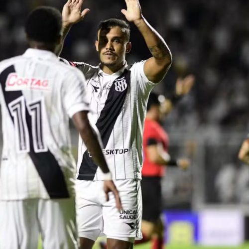 Crise nos bastidores: elenco da Ponte Preta deixa concentração e pressiona por salários