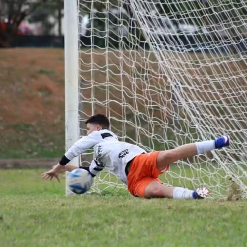 Taça das Favelas define finalistas em Campinas com heroína improvisada no gol